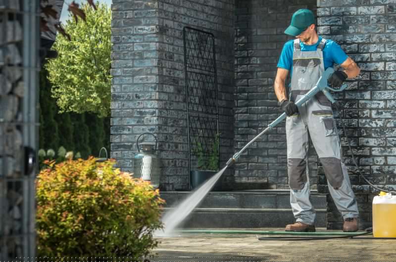 Exterior House Cleaning