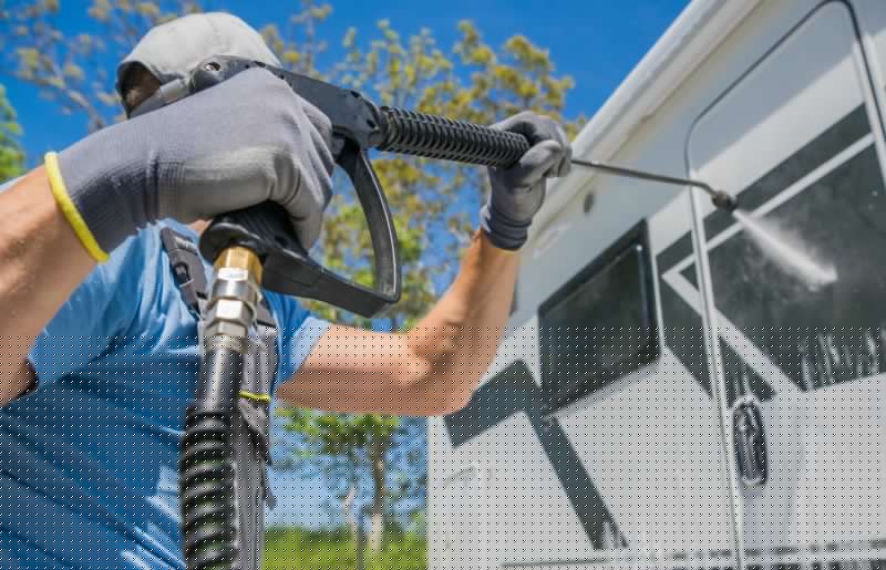 Log Home Pressure Washing