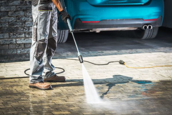 Cost of Driveway Pressure Washing in Dunedin