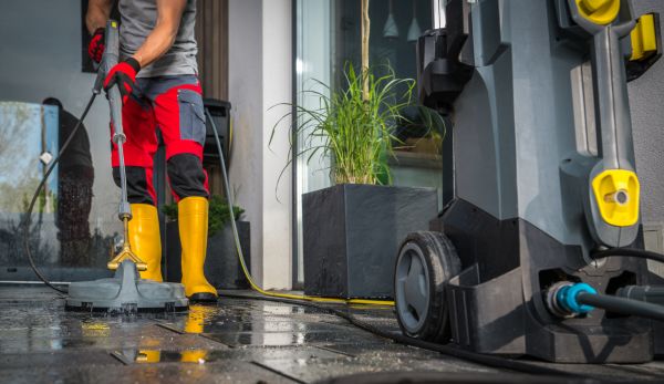 Cost of Commercial Pressure Cleaning in Dunedin