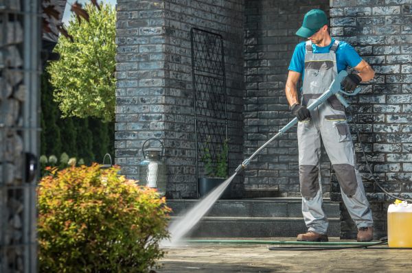 Cost of Outside House Cleaning in Dunedin